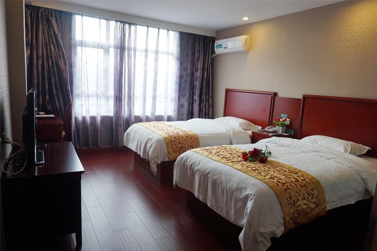 Greentree Inn Liaoning Dalian Development Zone Jinma Road Pedestrian Street Express Hotel Exterior foto